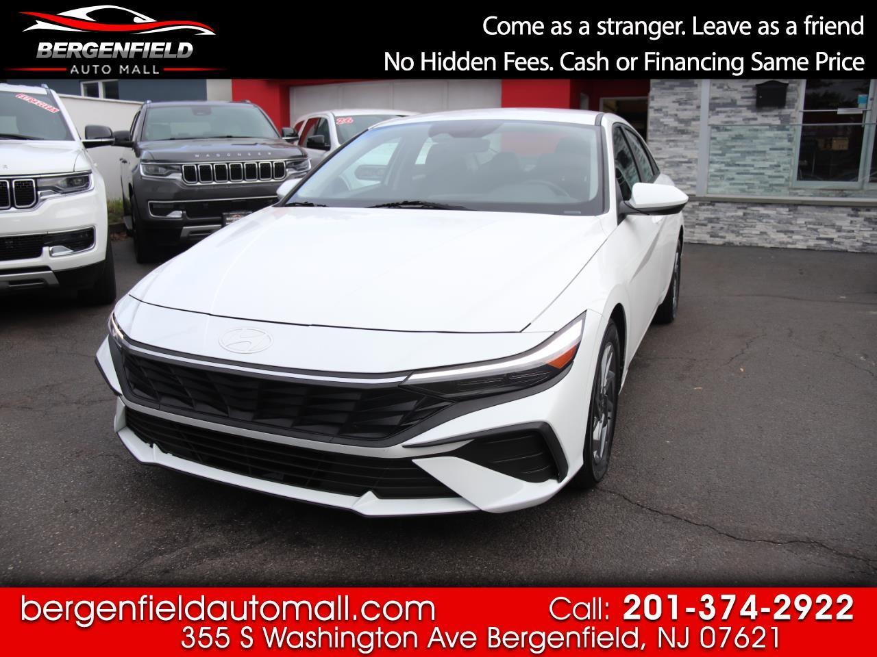 2024 Hyundai Elantra SEL IVT
