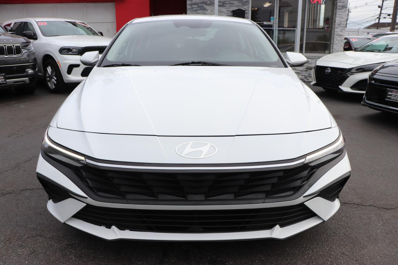 Hyundai Elantra SEL IVT 2024