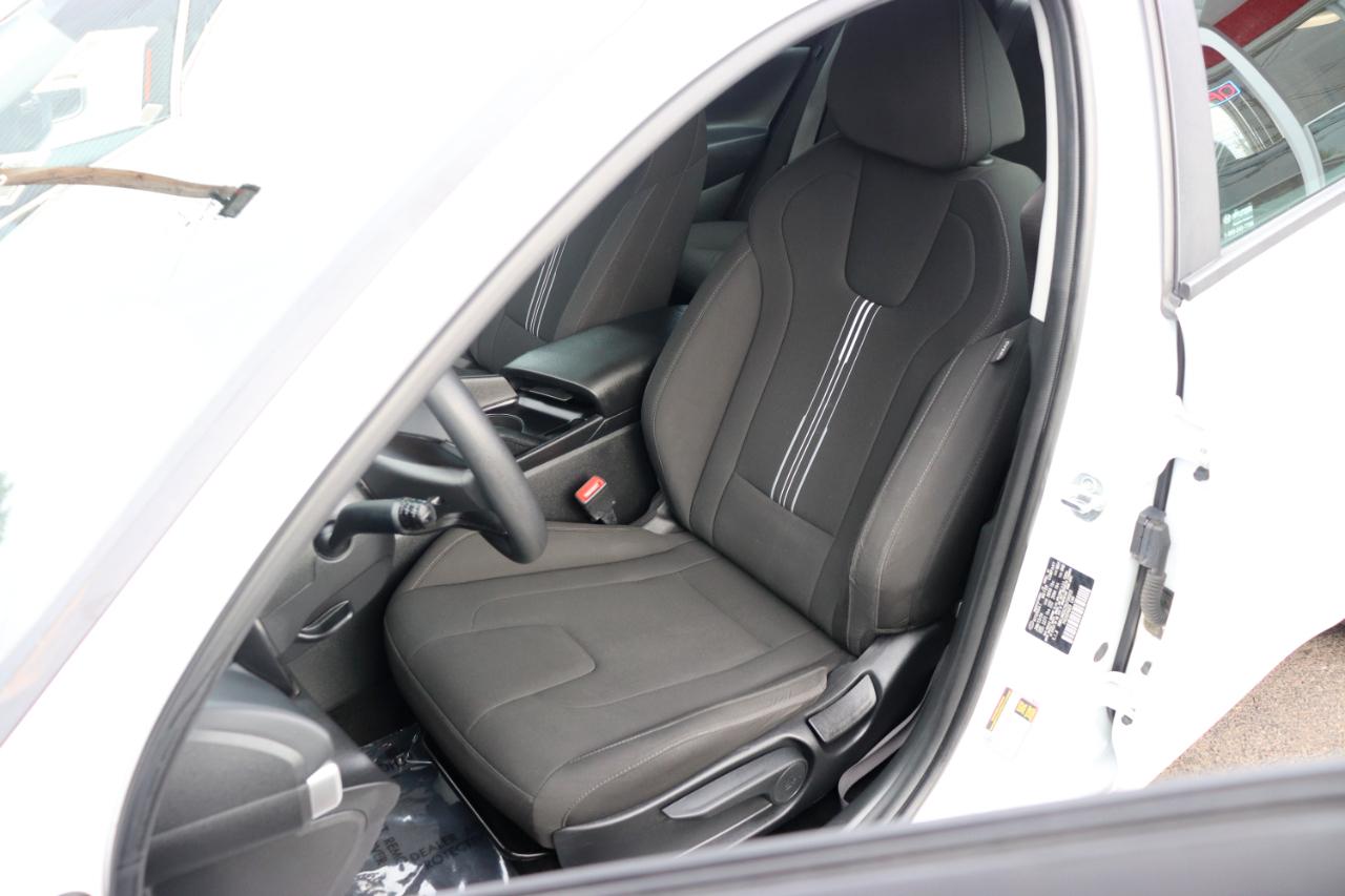 Hyundai Elantra SEL IVT 2024