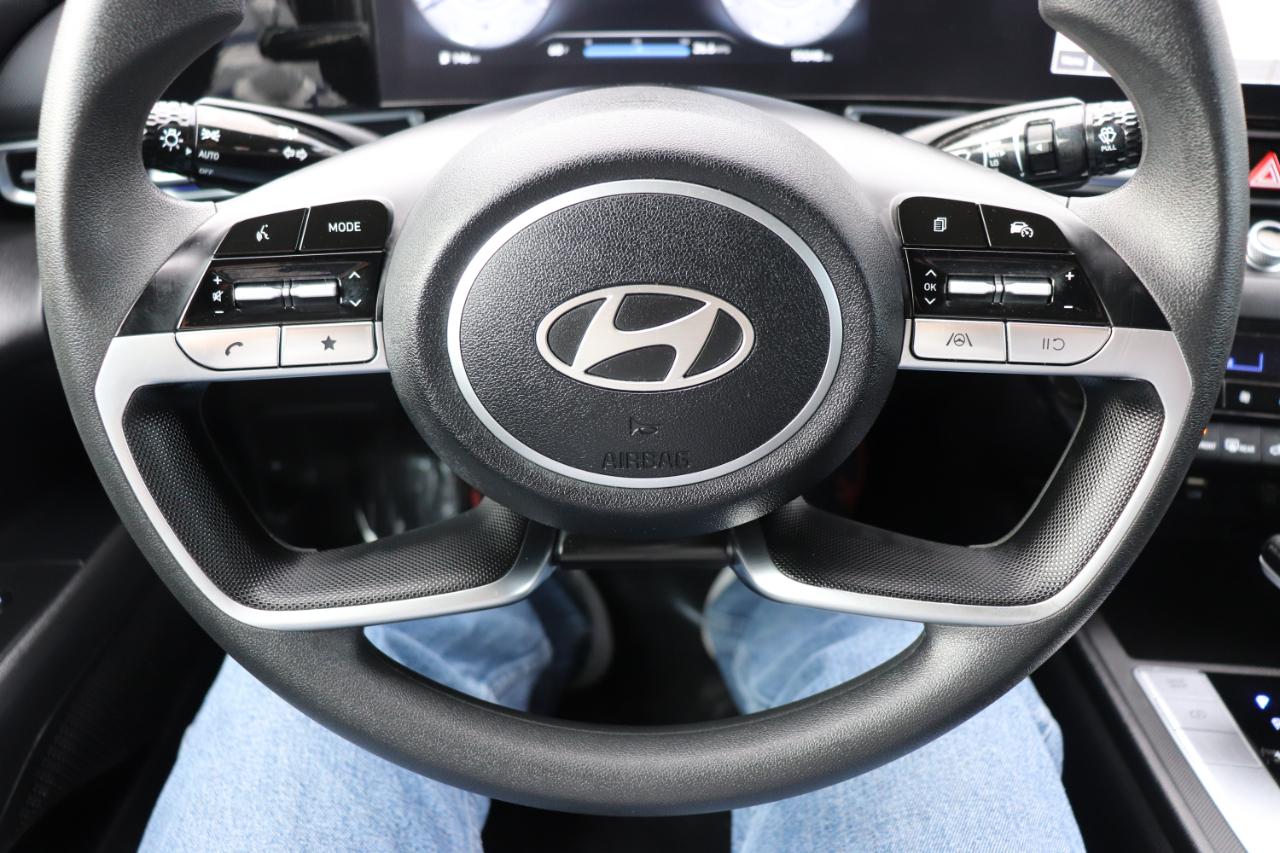 Hyundai Elantra SEL IVT 2024