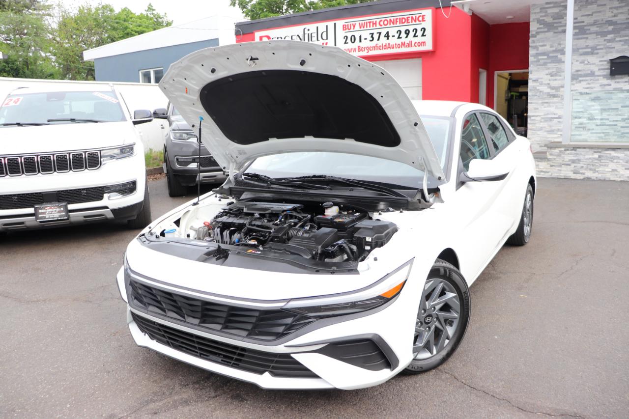 Hyundai Elantra SEL IVT 2024