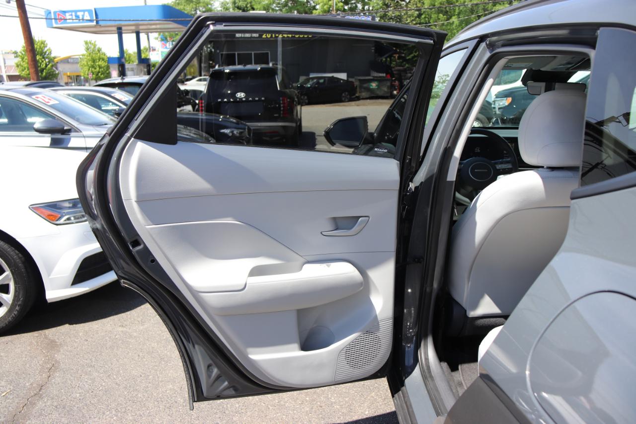 Hyundai Kona SEL AWD 2025