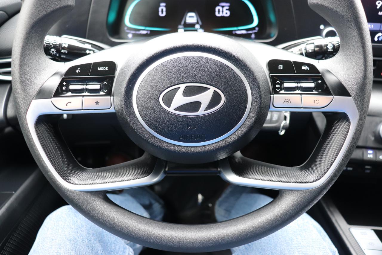 Hyundai Elantra SE IVT 2024