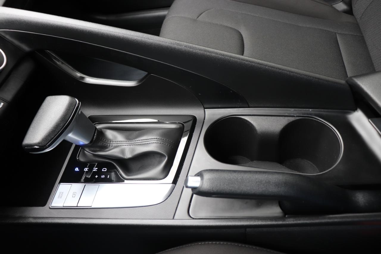 Hyundai Elantra SE IVT 2024