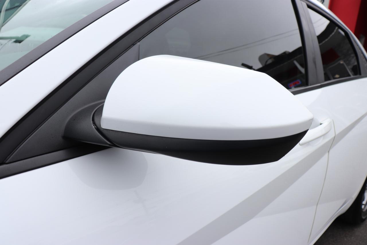Hyundai Elantra SE IVT 2024