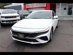 2024 Hyundai Elantra 