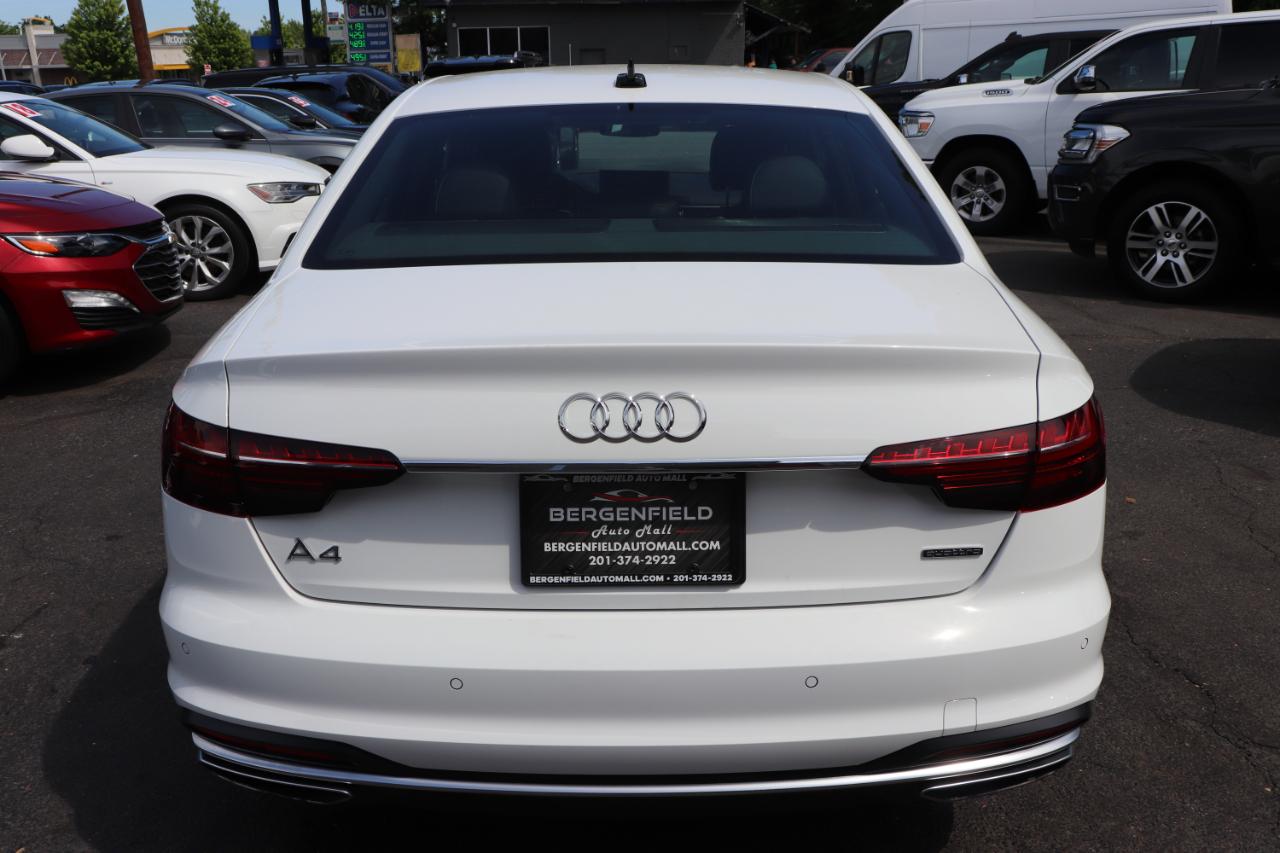 Audi A4 Sedan S line Premium Plus 45 TFSI quattro 2024