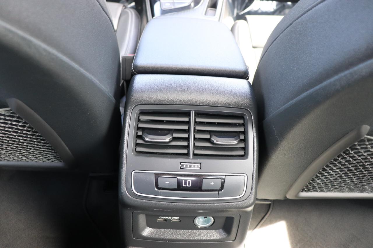 Audi A4 Sedan S line Premium Plus 45 TFSI quattro 2024