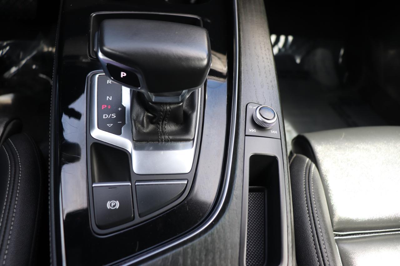 Audi A4 Sedan S line Premium Plus 45 TFSI quattro 2024