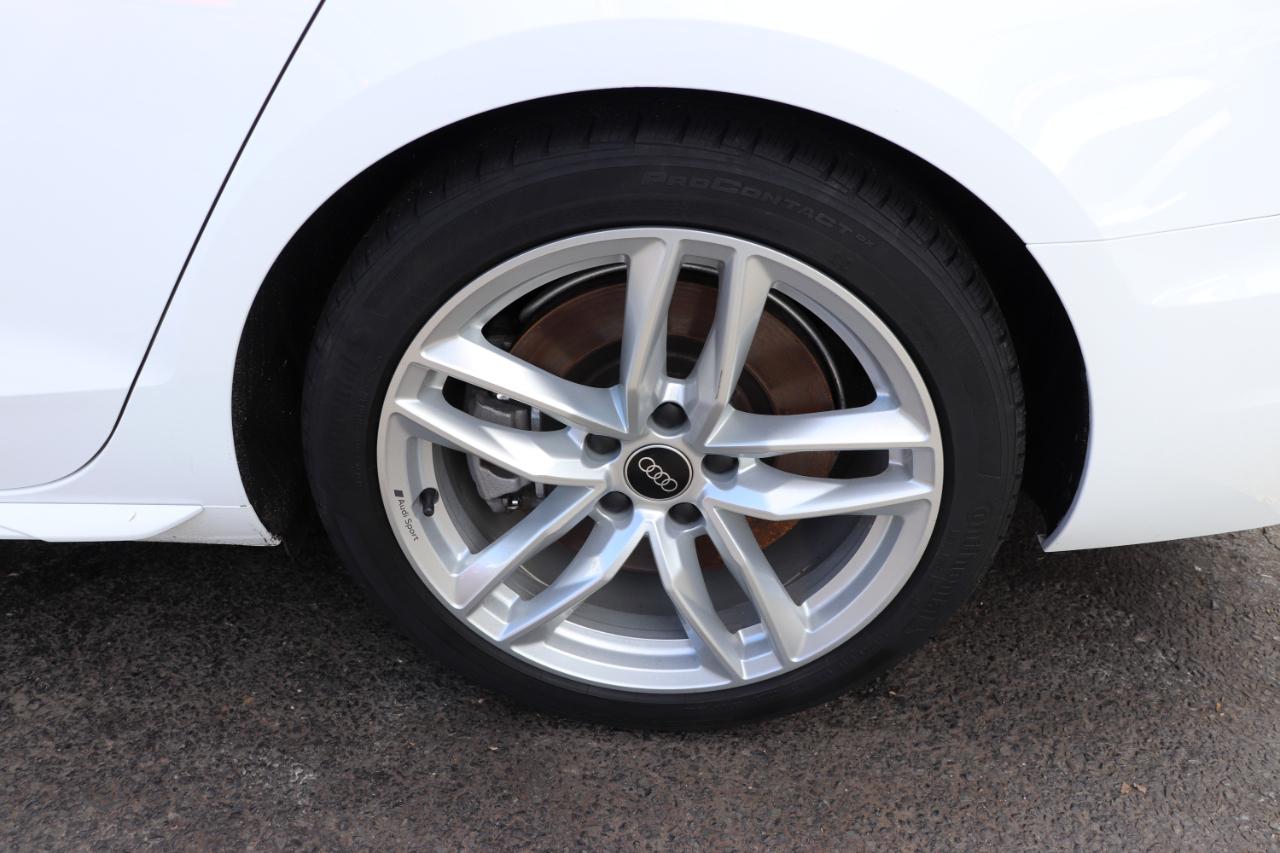 Audi A4 Sedan S line Premium Plus 45 TFSI quattro 2024
