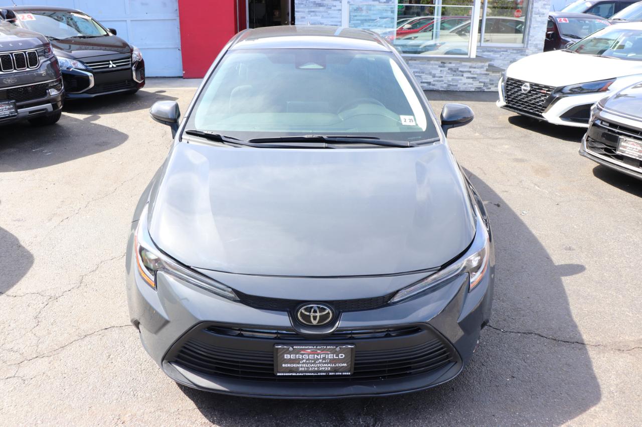 Toyota Corolla LE CVT (Natl) 2024