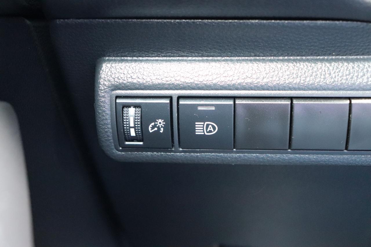 Toyota Corolla LE CVT (Natl) 2024
