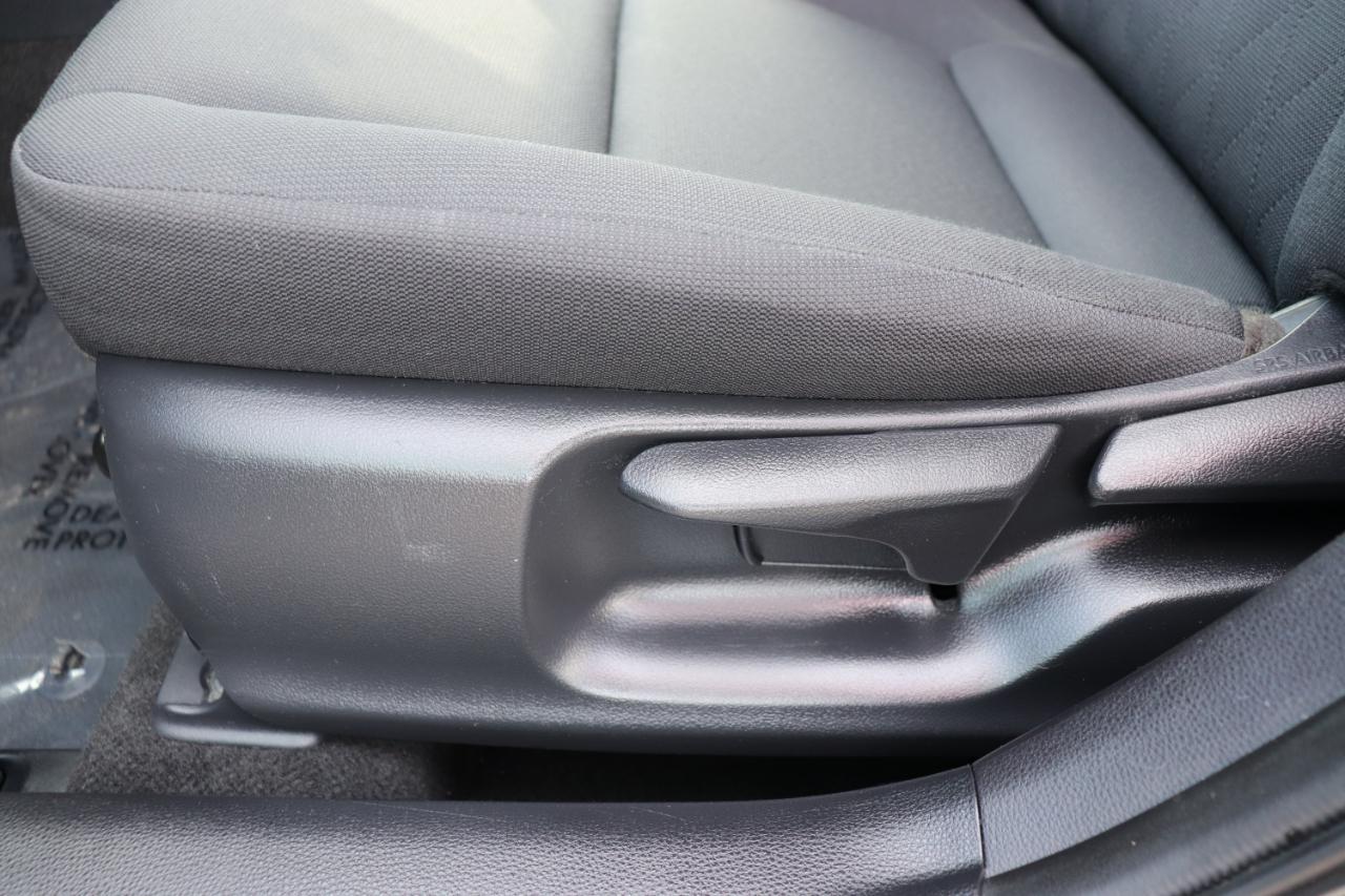 Toyota Corolla LE CVT (Natl) 2024