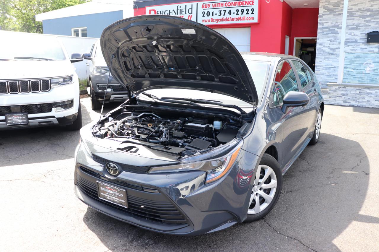 Toyota Corolla LE CVT (Natl) 2024