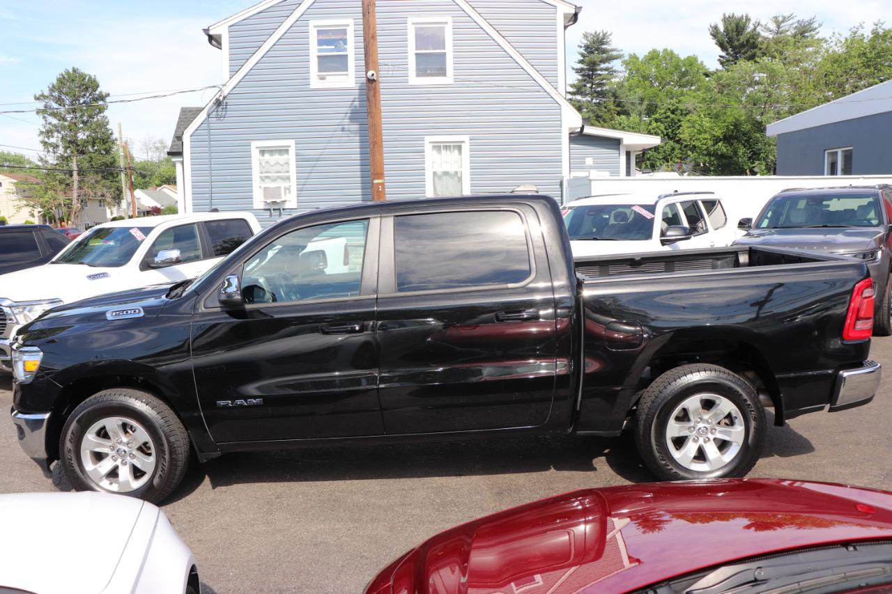 RAM 1500 Laramie 4x4 Crew Cab 5'7" Box 2024