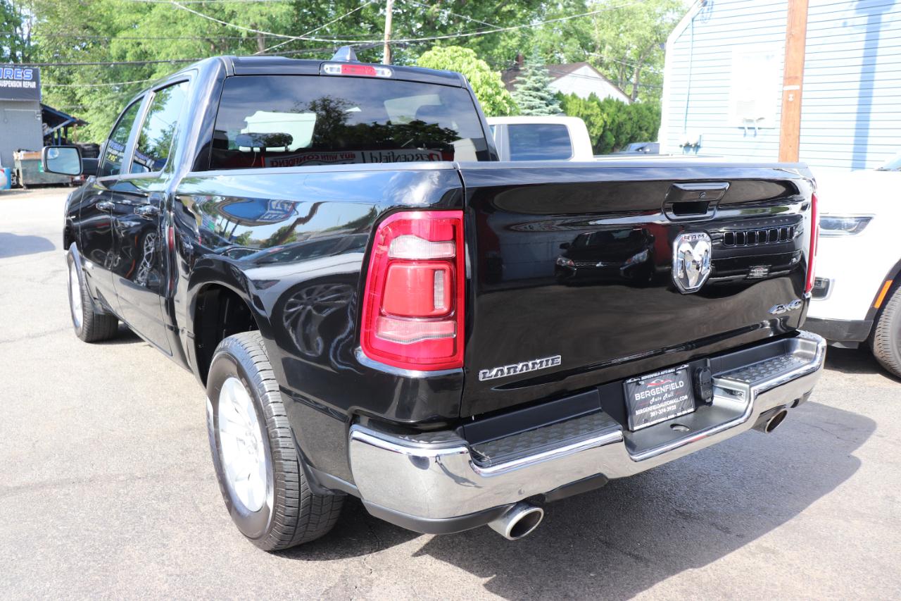 RAM 1500 Laramie 4x4 Crew Cab 5'7" Box 2024