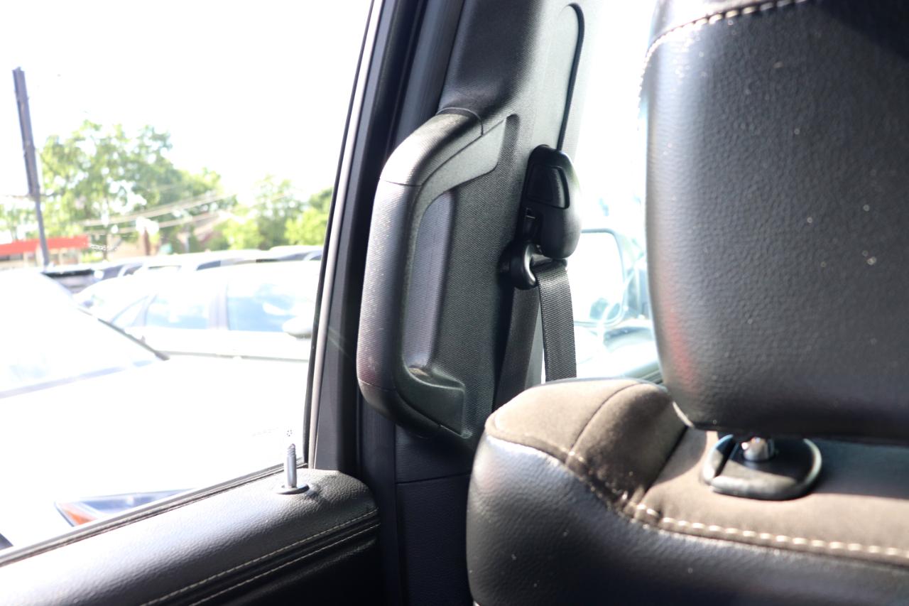 RAM 1500 Laramie 4x4 Crew Cab 5'7" Box 2024