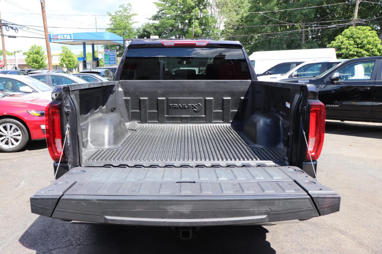 GMC Sierra 1500 4WD Crew Cab 147" SLT 2025