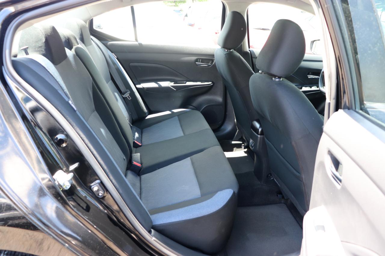 Nissan Versa SV CVT 2025
