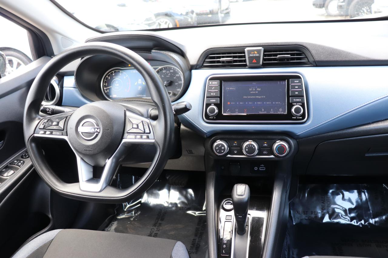 Nissan Versa SV CVT 2025