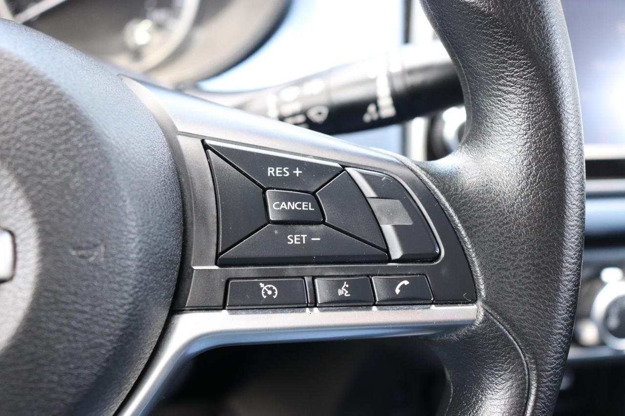 Nissan Versa SV CVT 2025