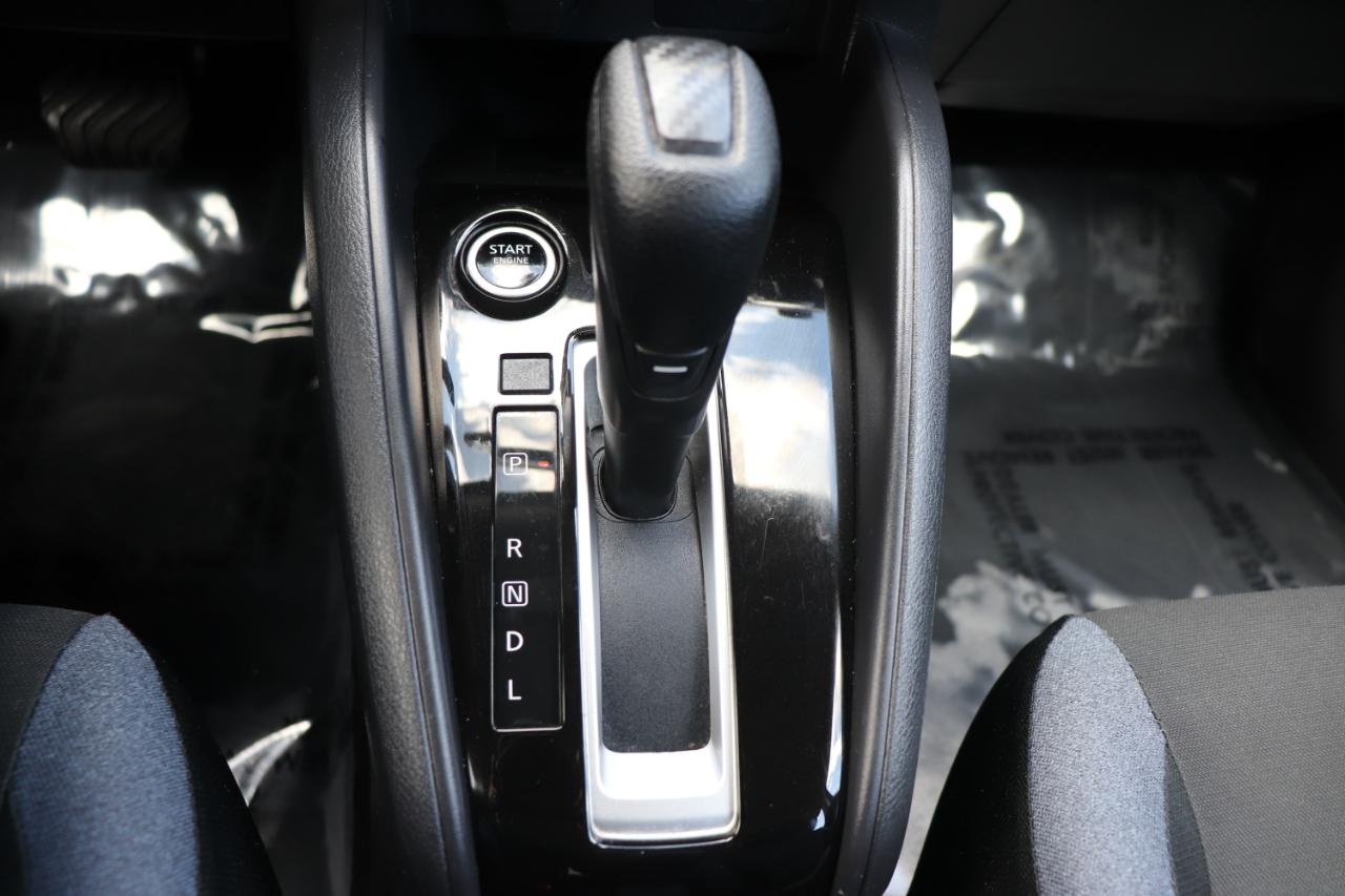 Nissan Versa SV CVT 2025