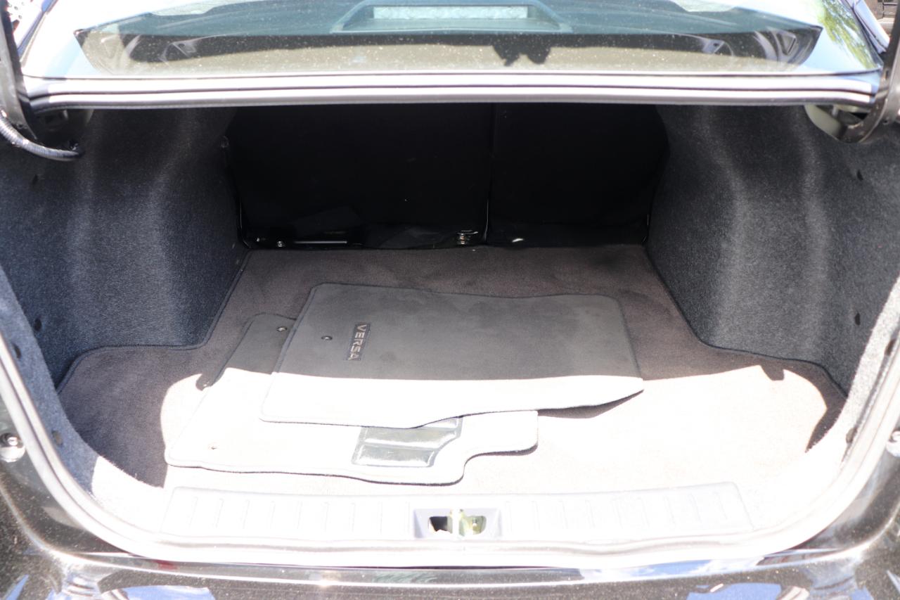 Nissan Versa SV CVT 2025