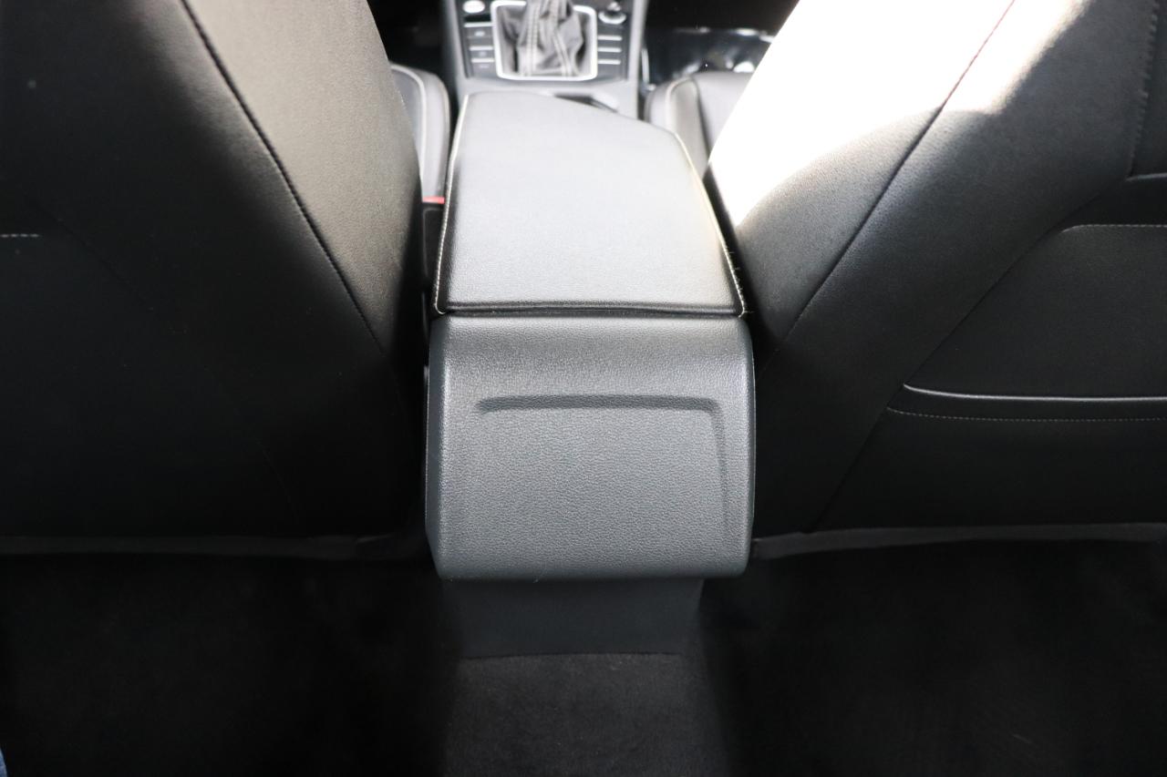 Volkswagen Jetta SE Auto 2024