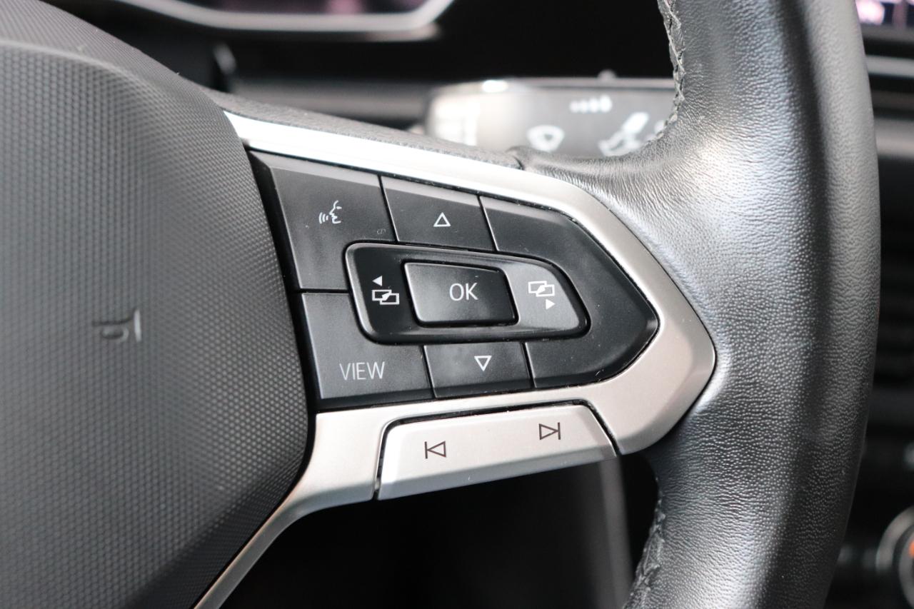Volkswagen Jetta SE Auto 2024
