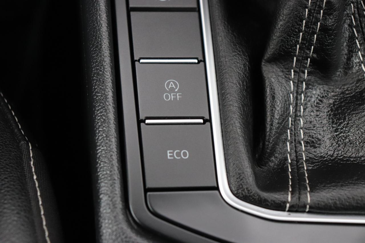 Volkswagen Jetta SE Auto 2024