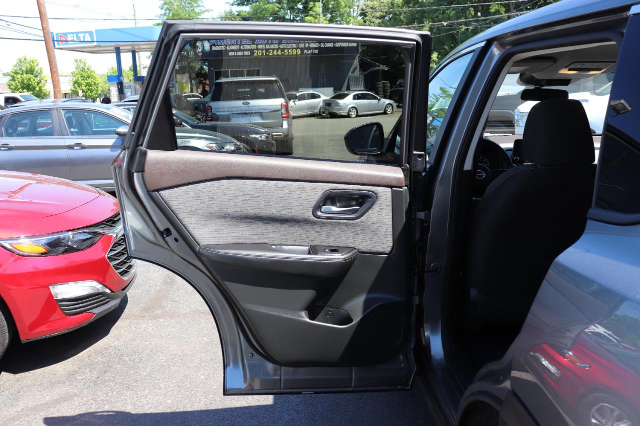 Nissan Rogue FWD SV 2023