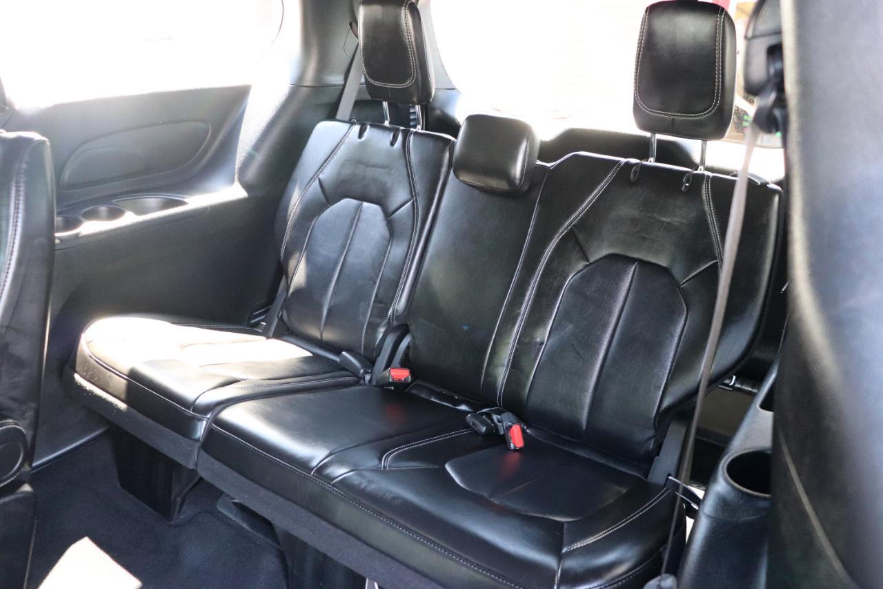 Chrysler Pacifica Select FWD 2026
