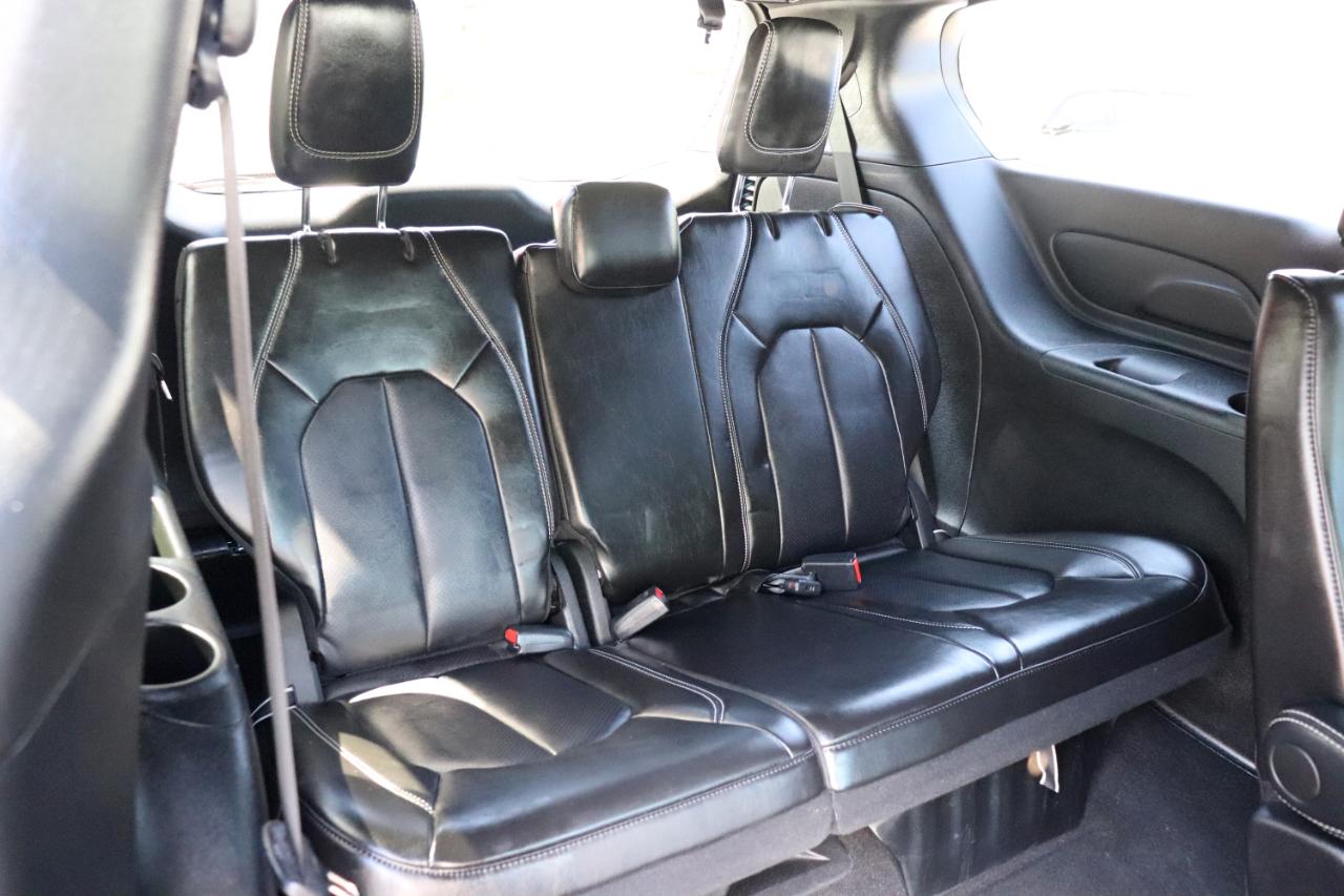 Chrysler Pacifica Select FWD 2026