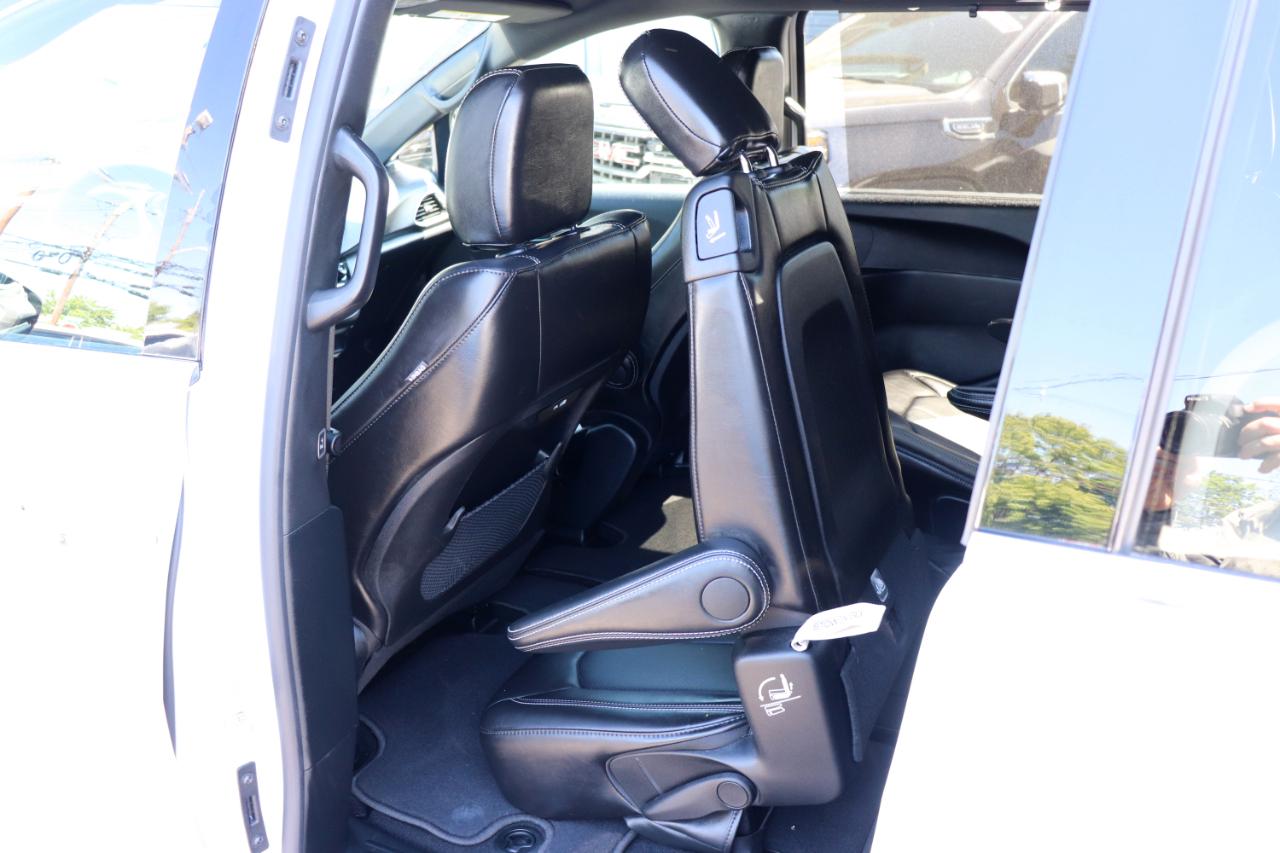 Chrysler Pacifica Select FWD 2026