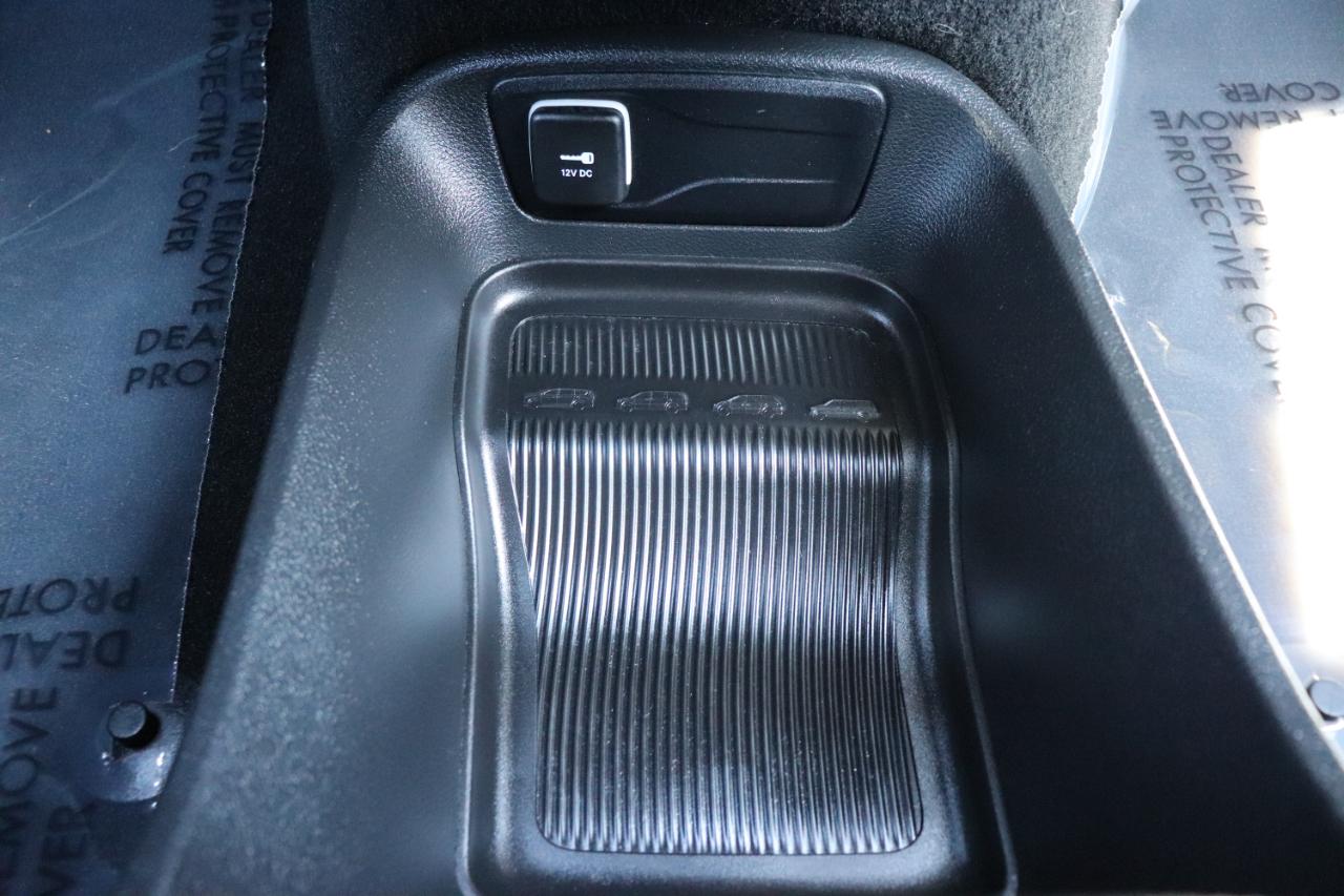 Chrysler Pacifica Select FWD 2026