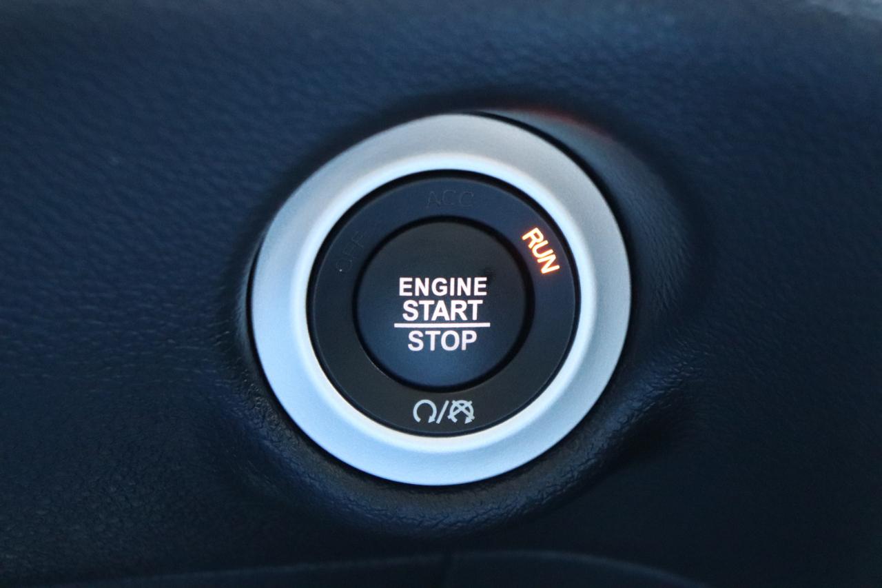 Chrysler Pacifica Select FWD 2026