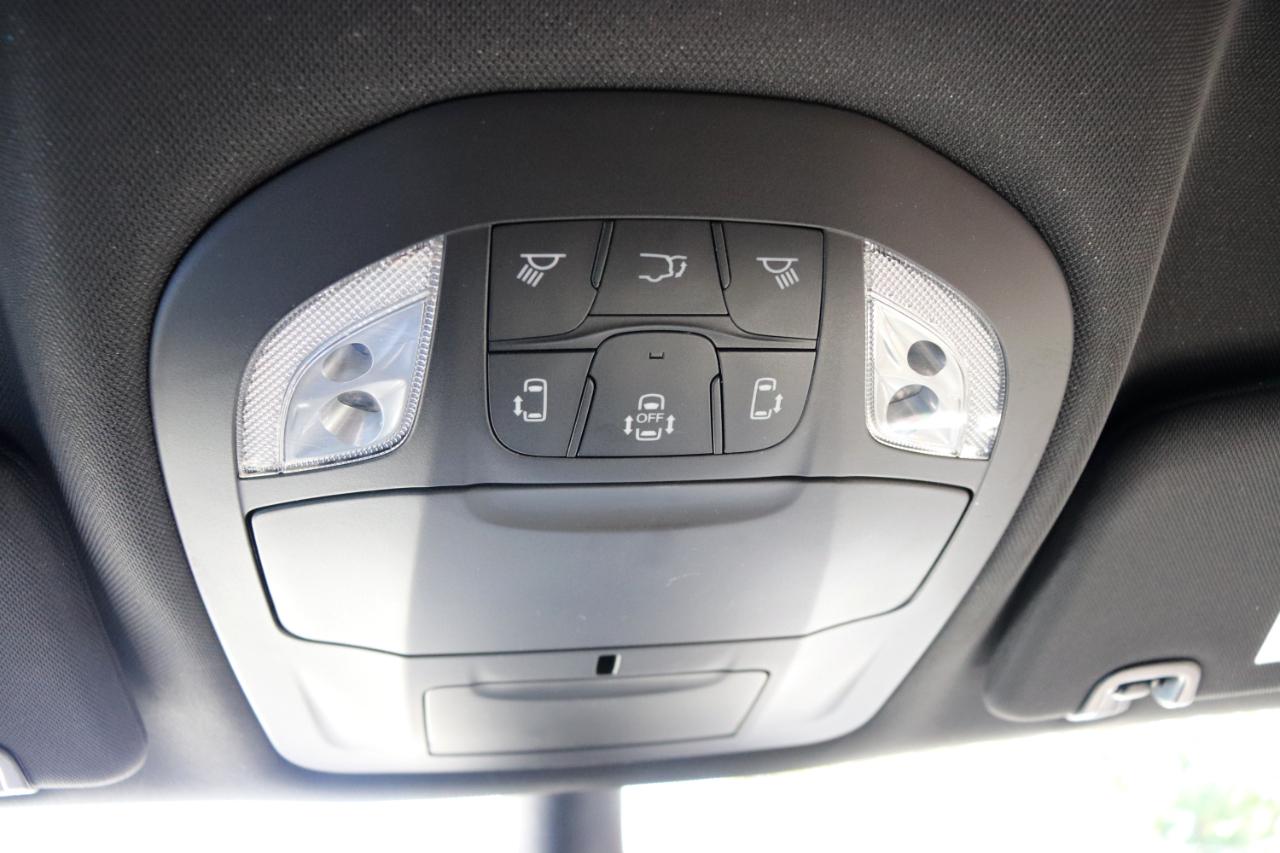 Chrysler Pacifica Select FWD 2026