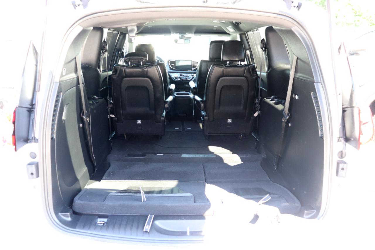 Chrysler Pacifica Select FWD 2026