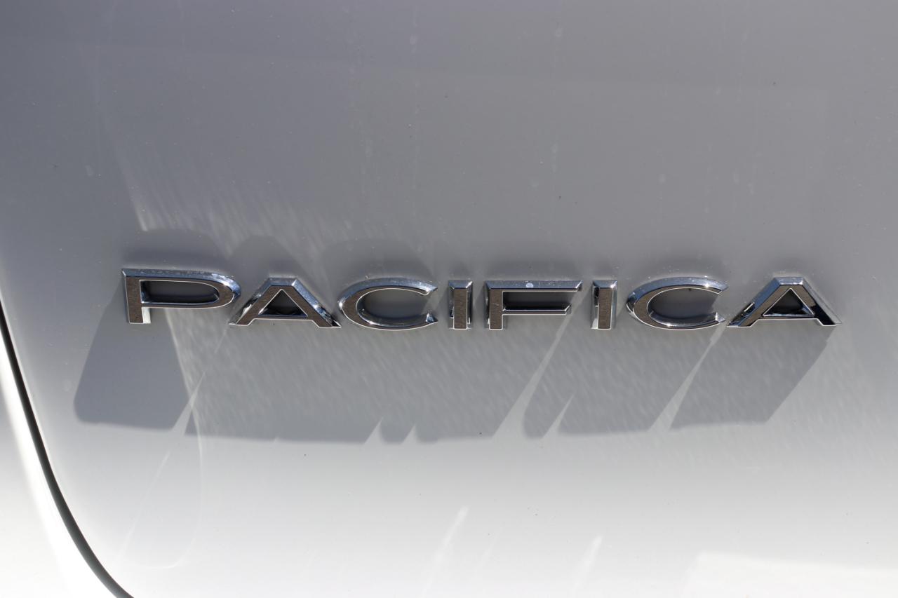 Chrysler Pacifica Select FWD 2026