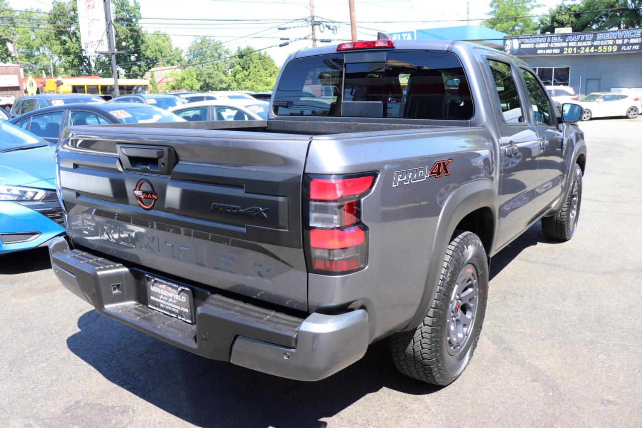 Nissan Frontier Crew Cab 4x4 PRO-4X 2026