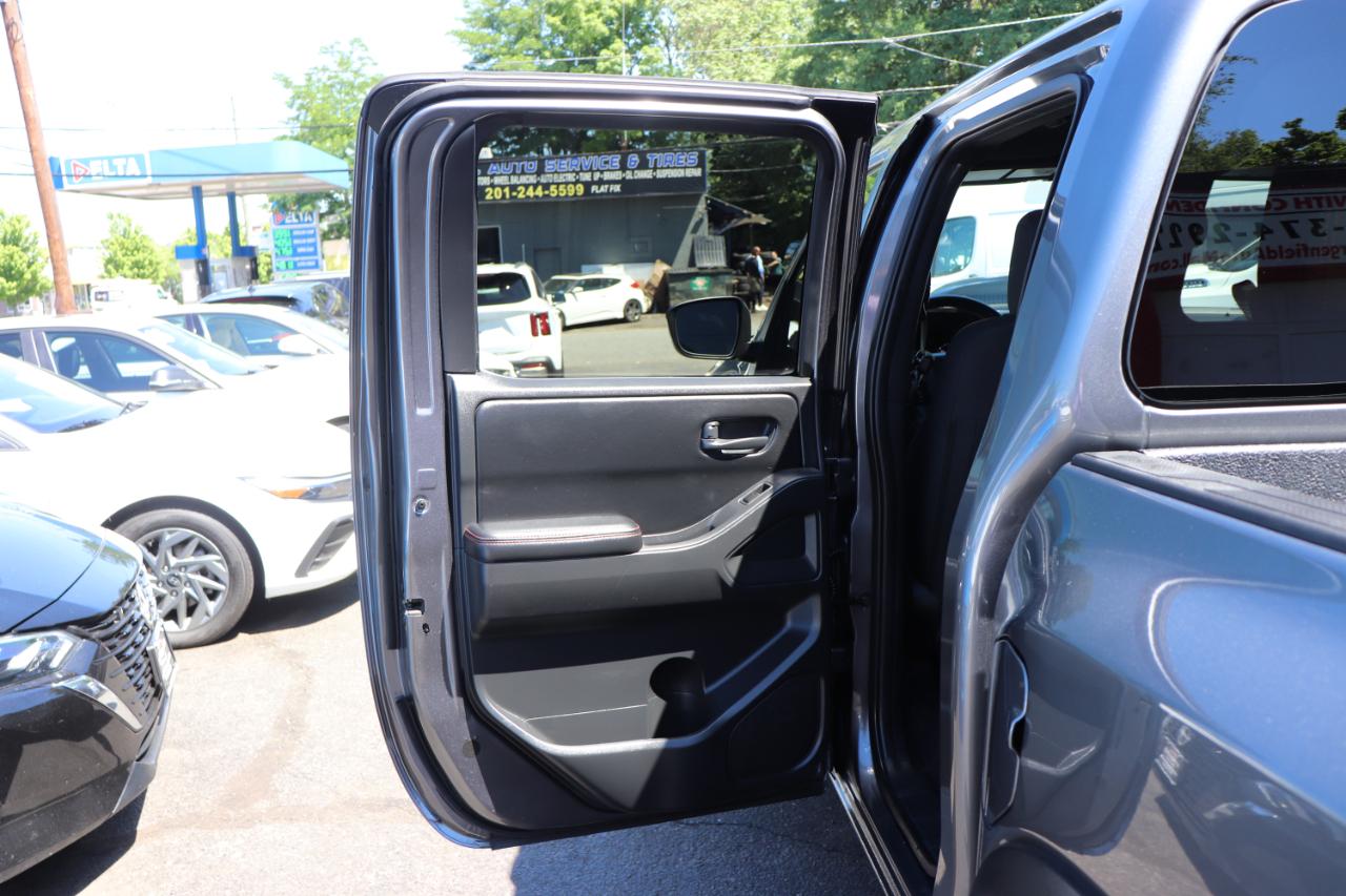 Nissan Frontier Crew Cab 4x4 PRO-4X 2026