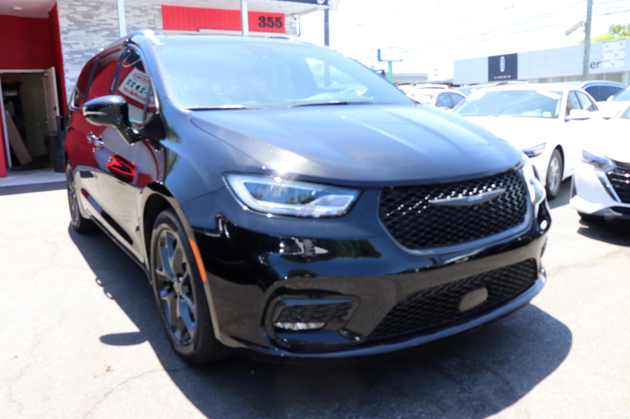 Chrysler Pacifica Limited FWD 2025