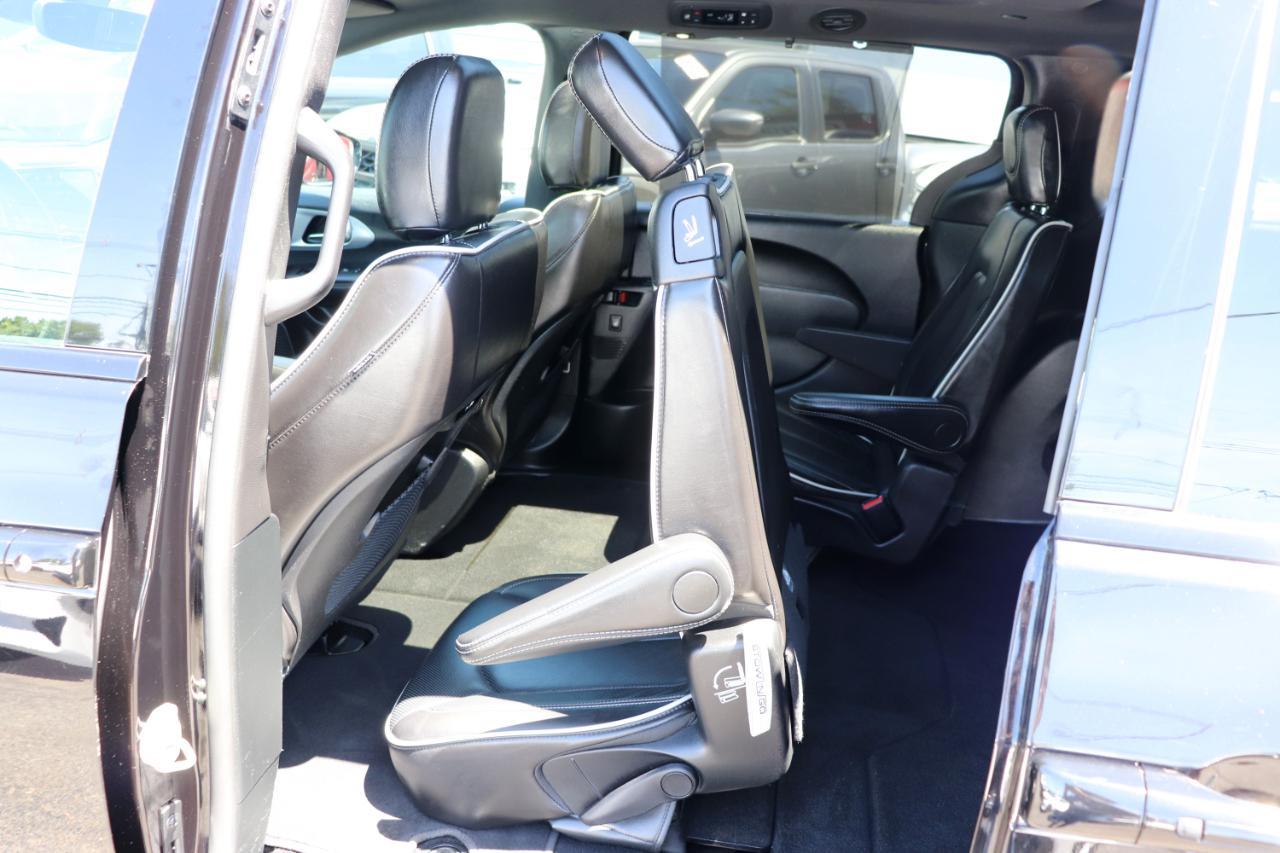 Chrysler Pacifica Limited FWD 2025