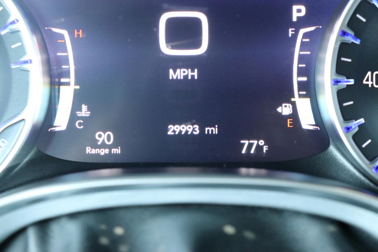 Chrysler Pacifica Limited FWD 2025
