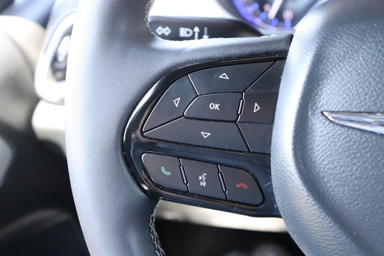 Chrysler Pacifica Limited FWD 2025