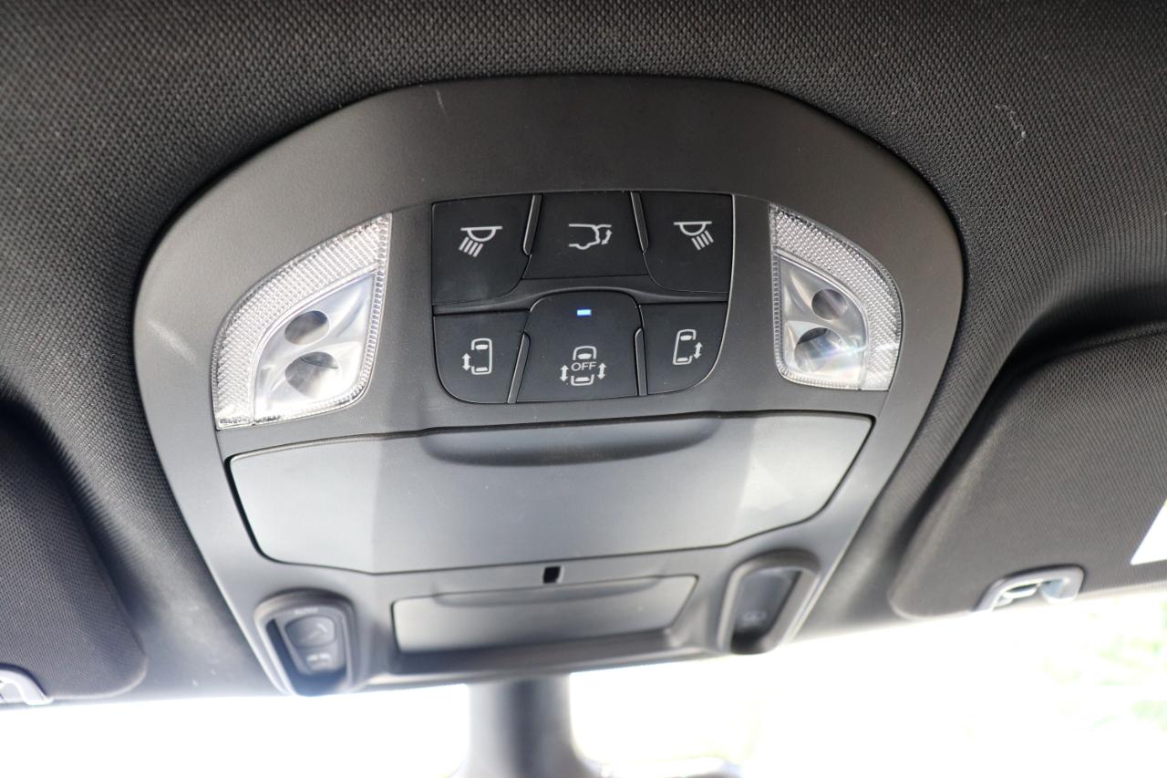 Chrysler Pacifica Limited FWD 2025