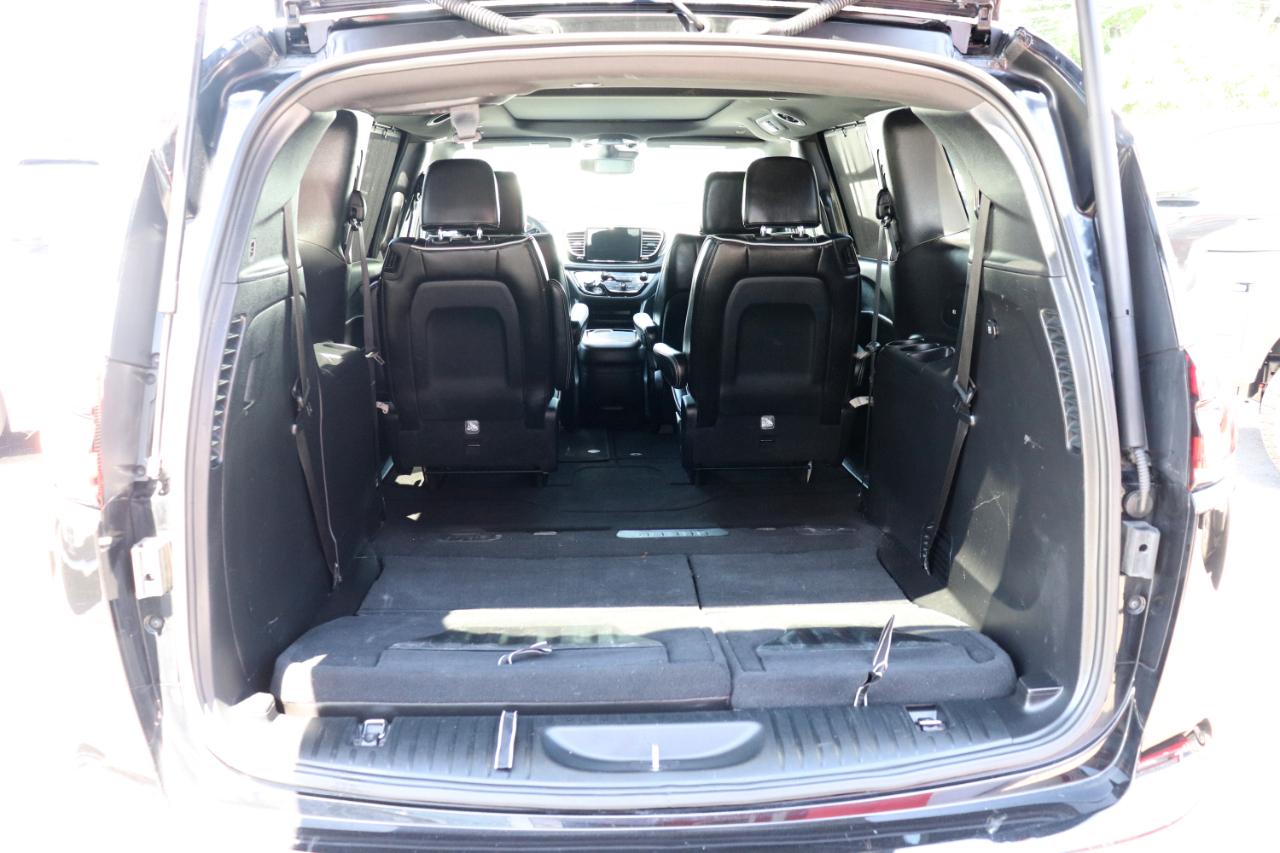 Chrysler Pacifica Limited FWD 2025