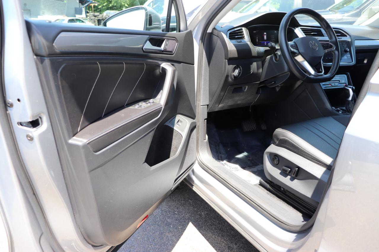 Volkswagen Tiguan 2.0T SE FWD 2024