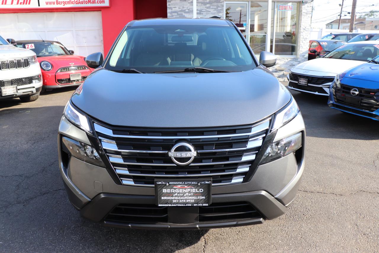 Nissan Rogue FWD SV 2024