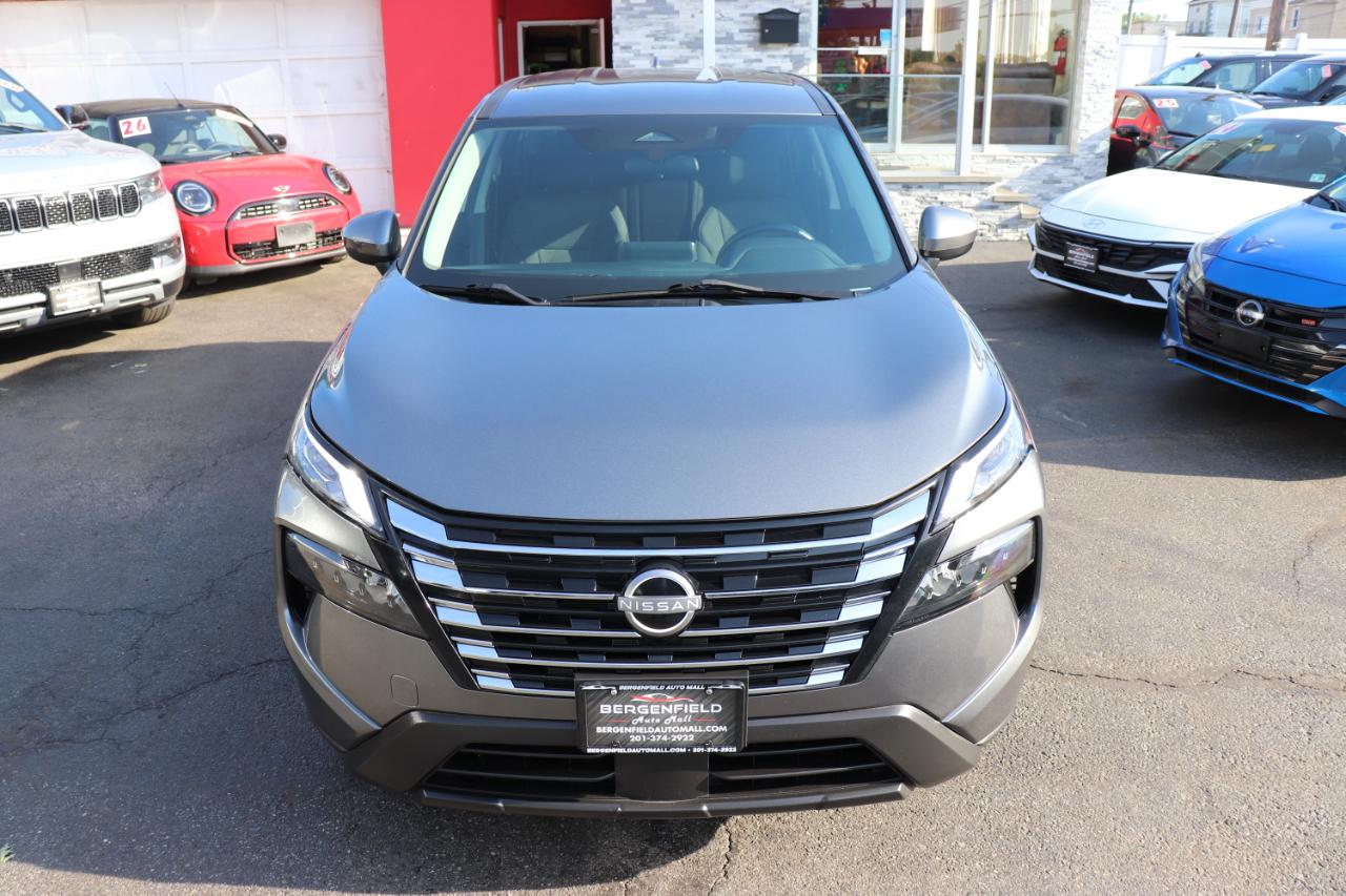 Nissan Rogue FWD SV 2024